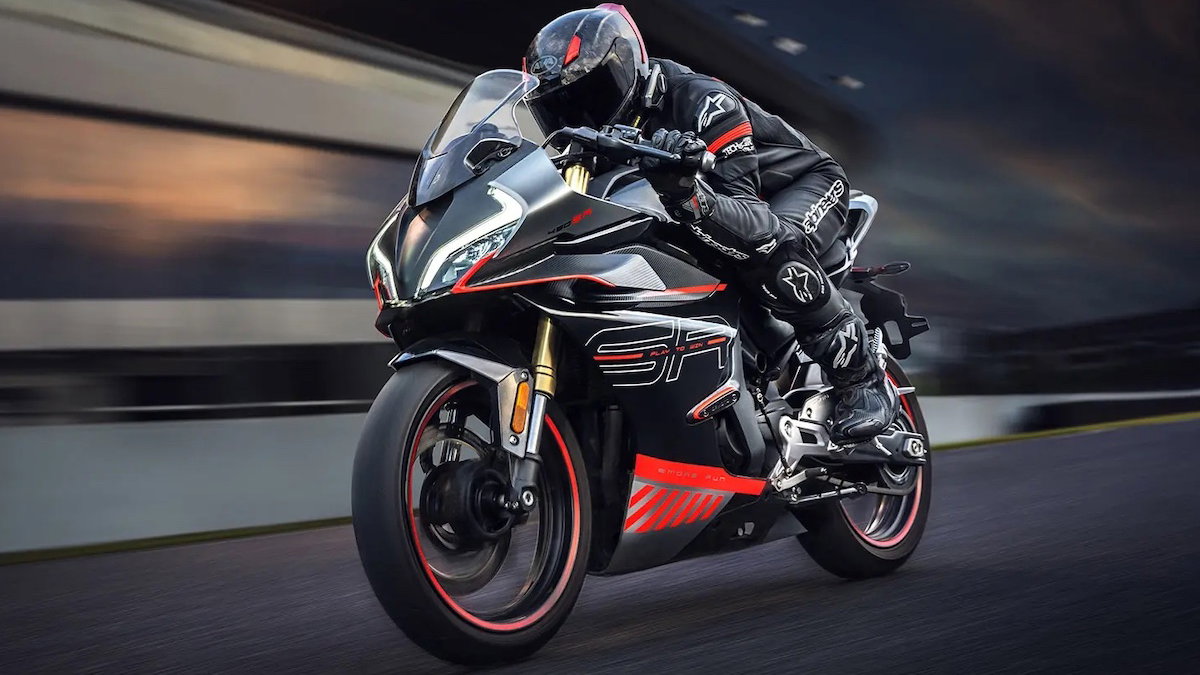 CFMoto 450SR 2023.jpg